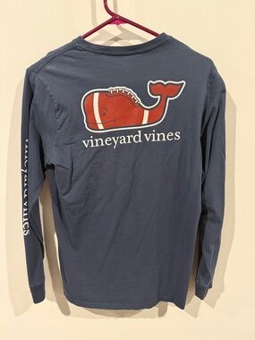 Vineyard Vines Navy Long Sleeve Pocket Tee with Red Whale